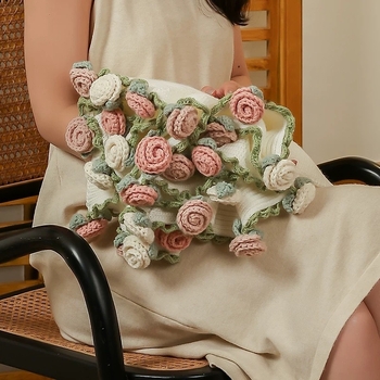 Akrilna deka s motivom cvijeća – ručno izrađeno, cvjetni stil, 500–799 g, Klasa I