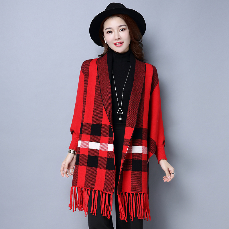 Pleten kardigan s color-block karom, bojt kapom s resicama, lagana silueta, bat rukavi, V izrez