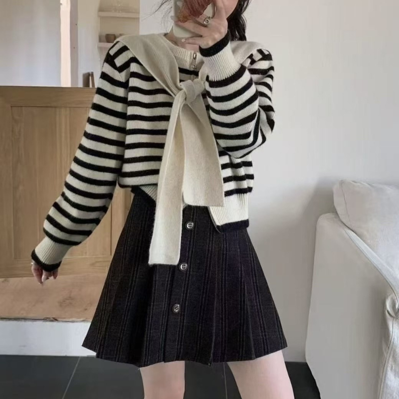 Dvi dalių komplektas: dryžuotas megztinis kardiganas ir švarkas, ilgos rankovės, akrilinis pluoštas, elegantiškas kasdieninis stilius, ruduo 2025