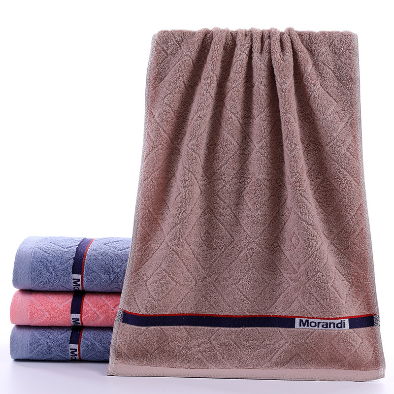 Pamukani kupaonski ručnik s jacquard uzorkom, sprijed 32 niti, straga 14 niti, oko 150 g