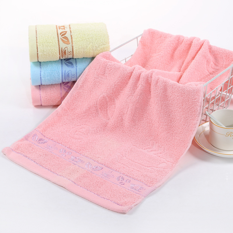 Pamučni ručnik s listnim jacquardom, vlakno s blagim uvrtanjem, 14s, 110 g, jacquard tkanina, prilagodljiv