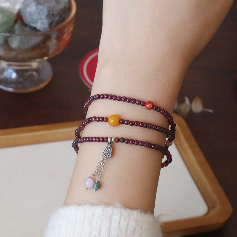 Narukvica od granata s perlicama, Source Vine brend, Ženski modni stil, Geometrijski oblik