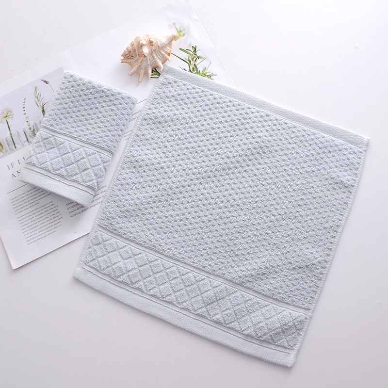 Kvadratni ručnik za vrtić, Jacquard 32 vlakna od 99% pamuka, 48 g, prilagođeni logotip