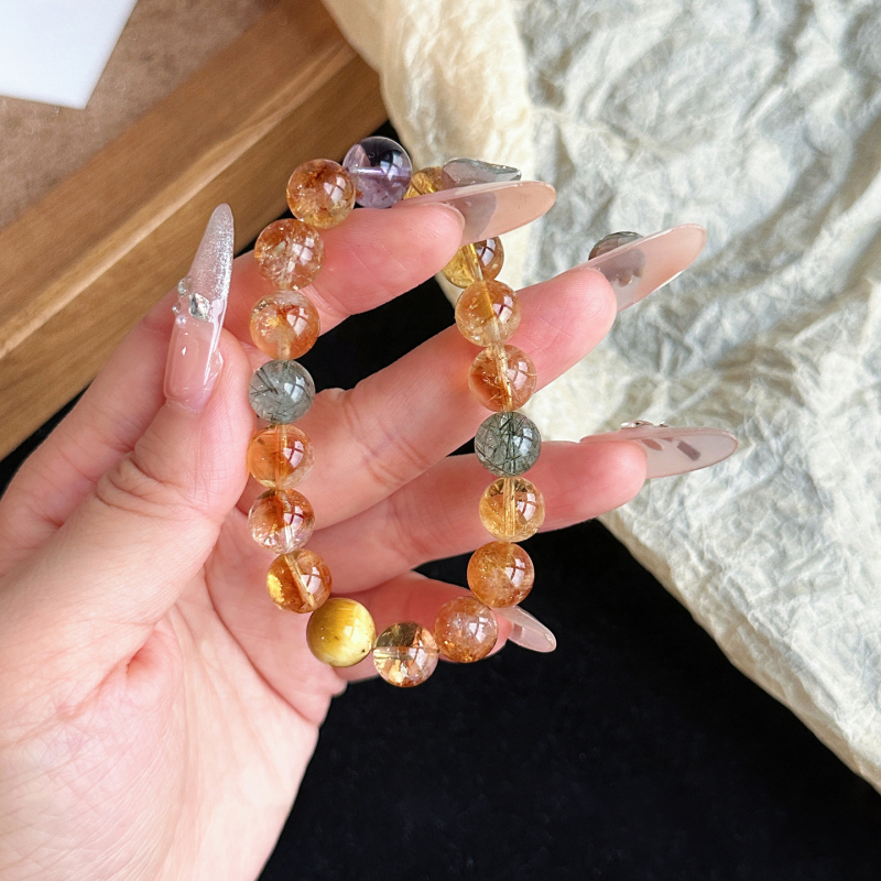 Női citrin kristály karkötő — kézzel készített gyöngyök, természetes stílus