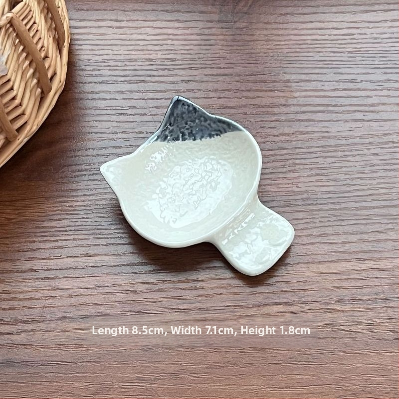 Japonijos stiliaus keraminis indų rinkinys — kvadratiniai dubenėliai ir lėkštės, po glazūros dekoras, mikrobangų krosnelė tinkama, jogurto dubenėlis