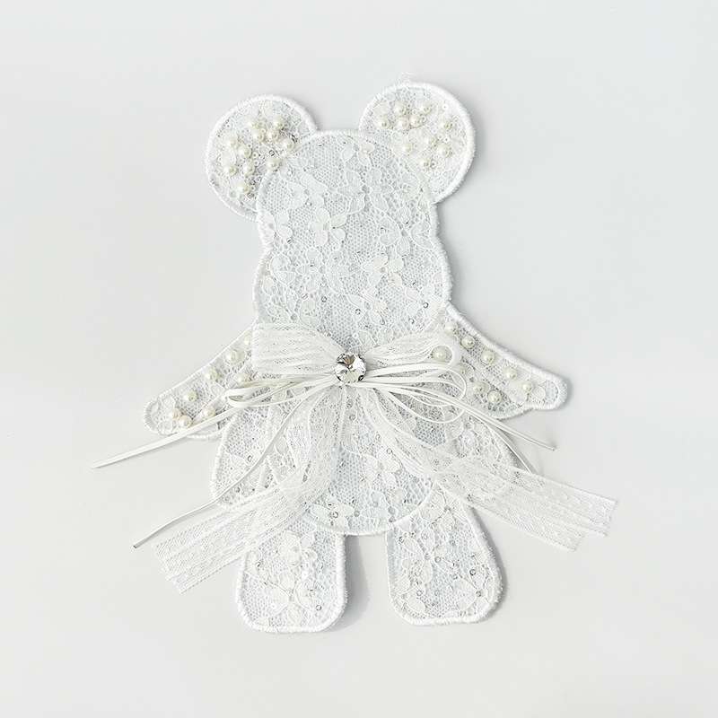 Бродирана нашивка с мультяшна мишка и пайети за облекло