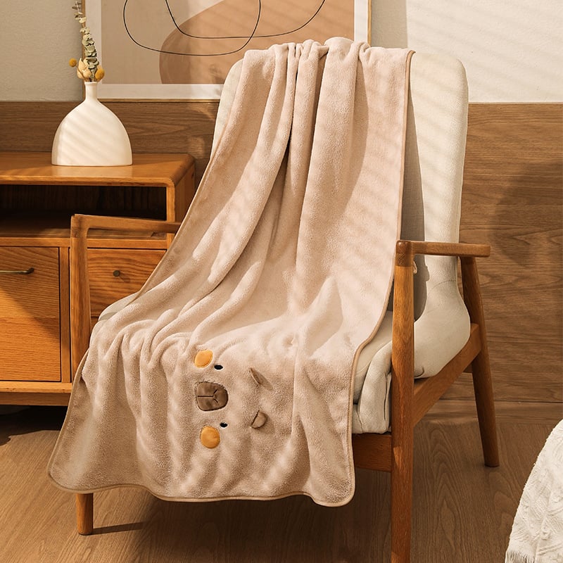 Prosop de baie pentru copii din Coral Fleece, 200–300 g, 150D, finisaj brodat Velours, design capybara