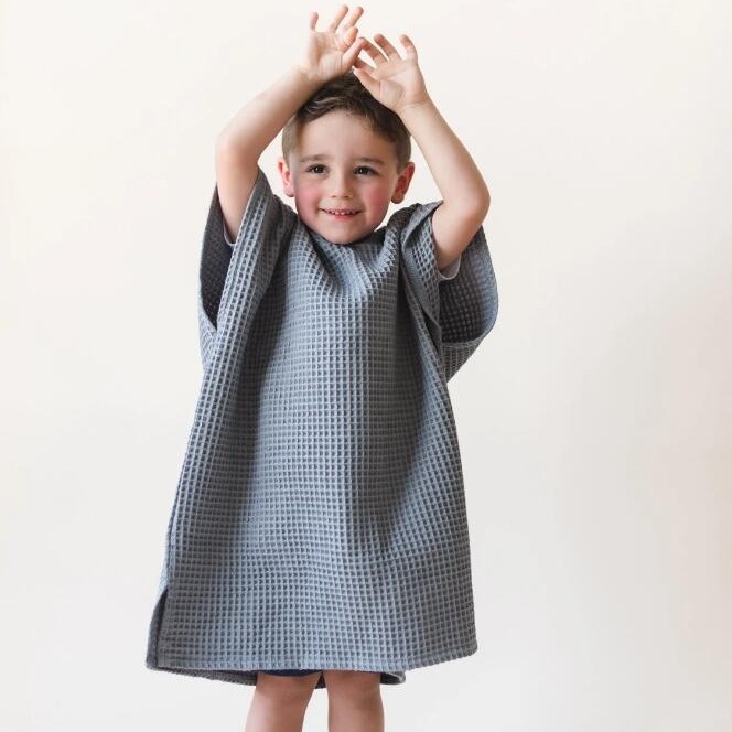 Peilan Gyerekeknek szóló kapucnis törölköző, 100% pamut, waffle szövés, 170–200 g, 32s fonal