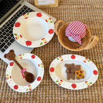 Kerámia ovális tál és tányér karikatúra motívummal, aranyos stílus