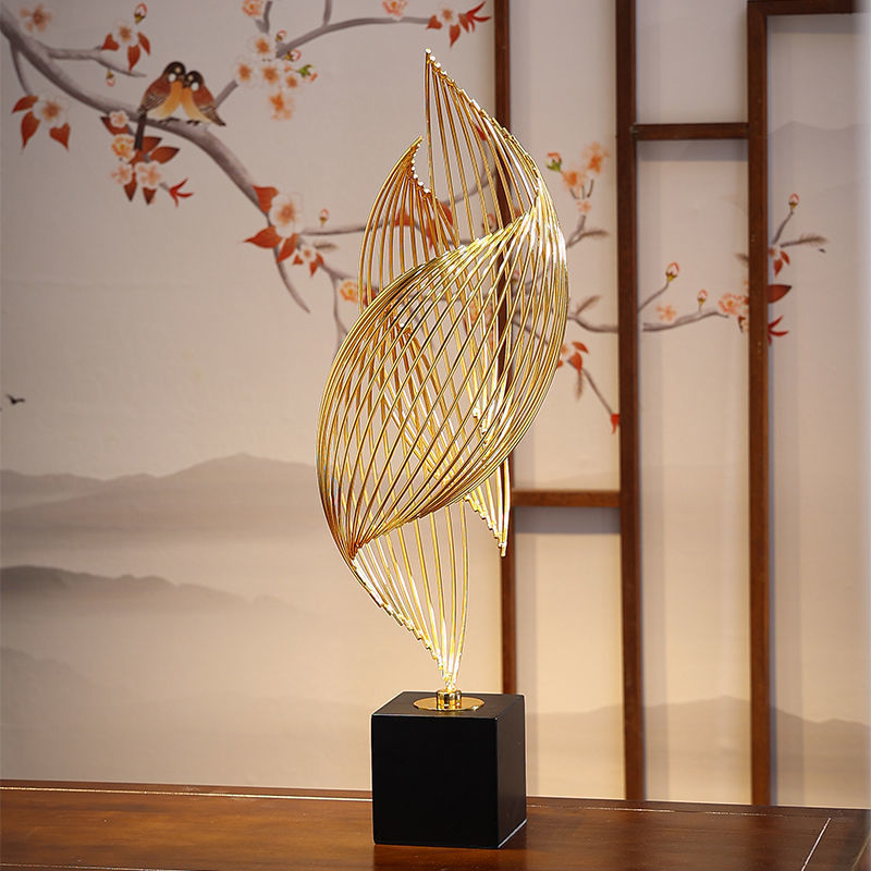 Dzelzs mākslas dekorācija, vienkāršs un mūsdienīgs stils ar pielāgojamu gravējumu, piemērots dzīvojamai istabai, ieejai, televizora skapim, vīna skapim un grāmatu plauktiem.