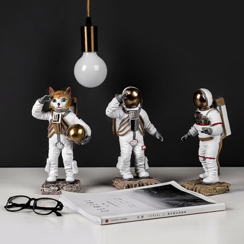 Skulptura od smole — astronaut, ručno oslikana, moderni minimalistički dizajn (Materijal: smola; Izrada: ručno oslikana skulptura; Tema: astronaut)