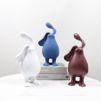 Figurină de iepure din rășină cu urechi lungi – stil modern minimalist, sculptură vopsită, personalizabilă