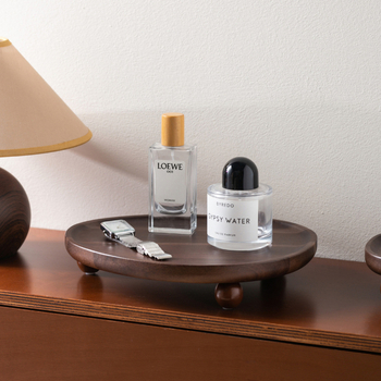 Akaatsiapuidust taldrik koduseks kasutamiseks – ümmarguse helmidega serv ja hoiustamine