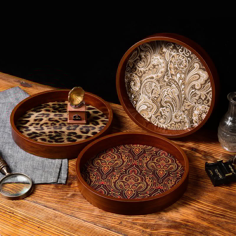 Puidust ümmargune taldrik sissepääsu jaoks – võtmete ja väärisesemete organiseerija, teekruusi ja teekomplekti taldrik, klassikaline stiil