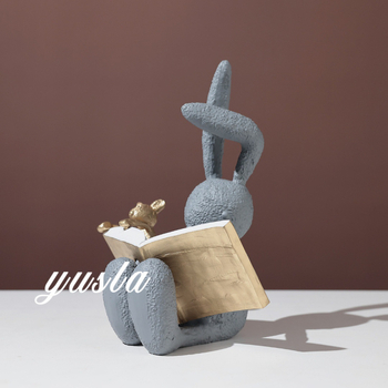 Sveķu zaķa skulptūra — mūsdienīgs minimālisma stils; materiāls: sveķi; Proces: skulptūra; zīmols: By the South.