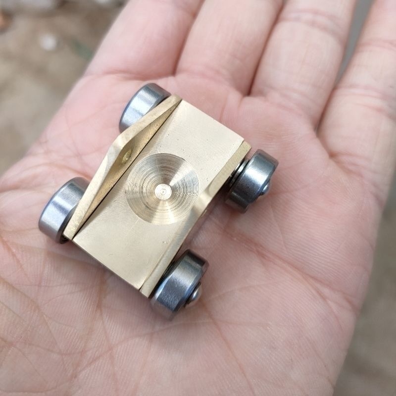 Automašīnas dekors no latuna Feng Shui, nordiskā stila gravēšana, Chi Weng zīmols, preces kods J8mgefjf