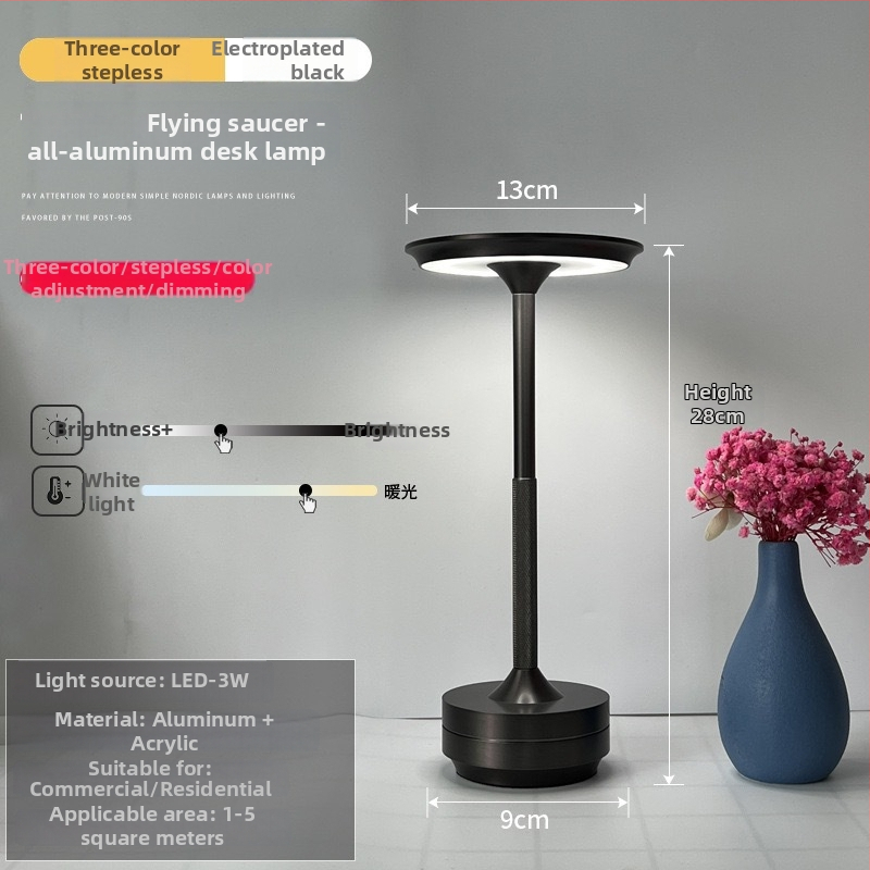 Galda lampa ar nordisku noskaņu – dzelzs turētājs, alumīnija korpuss, 5V, 3W, manuālais gaismas regulator