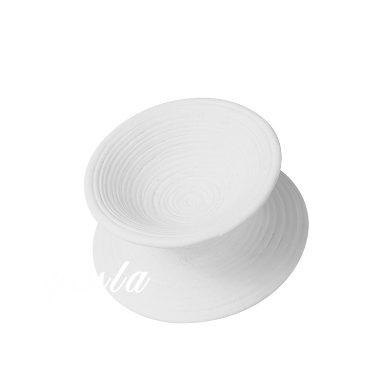 Dekorativna figurica od smole, modernog minimalističko-retro stila, smolarski proizvod From south