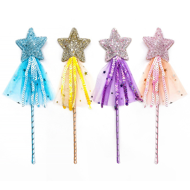 Käsitööna valminud tähekujuline riidest maagiline võlukepp, laste etenduste jaoks