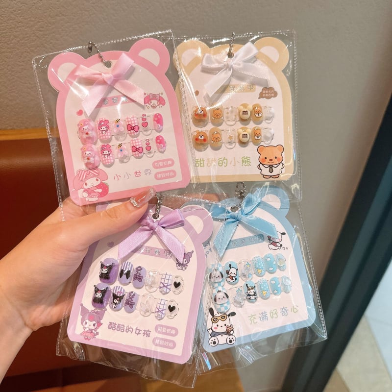 Lastele akrüüllae küüne kleepsud karikatuurse mustriga, käsitöö, ellipsikujulised, eraldi pakendatud