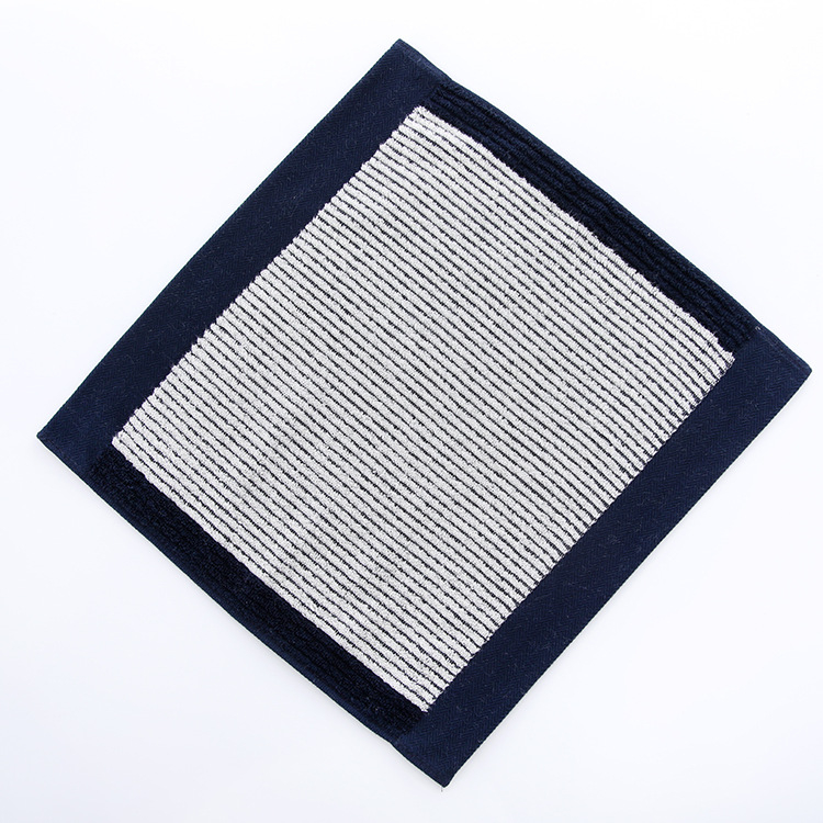 Μικρή τετράγωνη πετσέτα προσώπου — 100% βαμβάκι, πολυπλέκτων νήμα, 48 g, απορρόφηση νερού 0-5 δευτερόλεπτα, δυνατότητα εκτύπωσης λογότυπου.