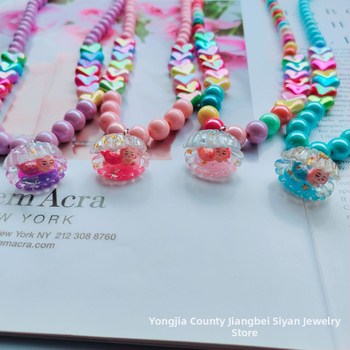 Laste südamekujuline kaelakee ja käevõru komplekt, käsitööplastist juveelid, kaks tükki, printsesside sari