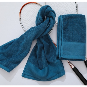 Sporttörölköző, 100% pamut, 150 g, logónyomás, testreszabható, gyors izzadságfelszívódás (0–5 s)