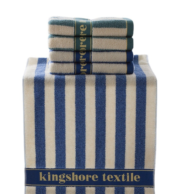 Kupaonski ručnik KING SHORE od 100% pamuka, model G1028, debel i produžen, nježan prema koži, težina 100–120 g