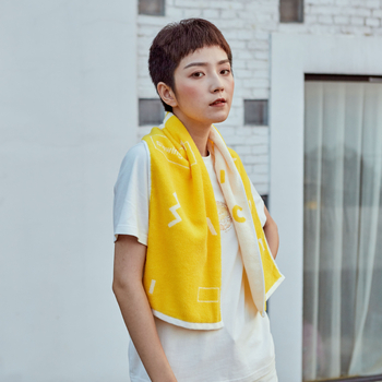 Prosop sport din bumbac, stil hip-hop, 135 g, personalizabil cu logo imprimat, 100% bumbac, absorbție de apă 21–25 s