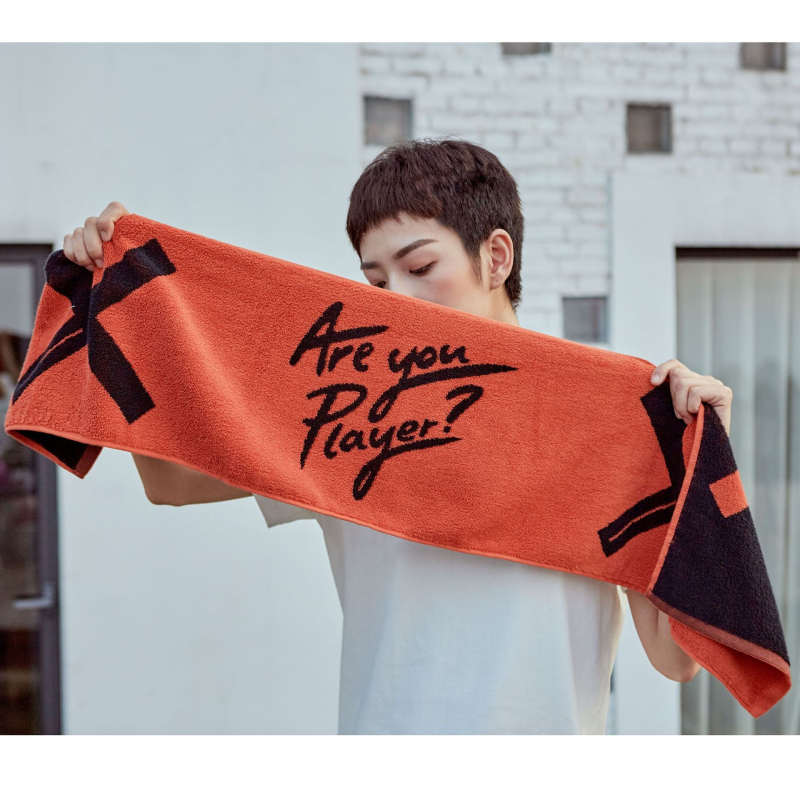 Prosop sport din bumbac, stil hip-hop, 135 g, personalizabil cu logo imprimat, 100% bumbac, absorbție de apă 21–25 s