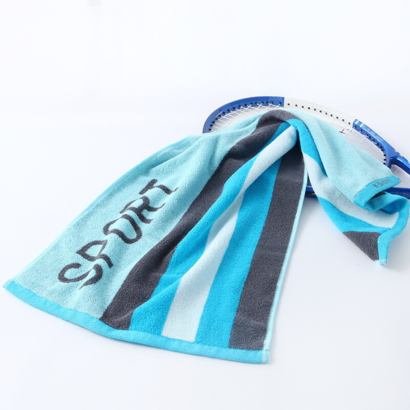 Sportski ručnik od pamuka, Jacquard tkanina, jednostruka pređa, otisnuti logotip, 147 g, brzo upijanje 0–5 s