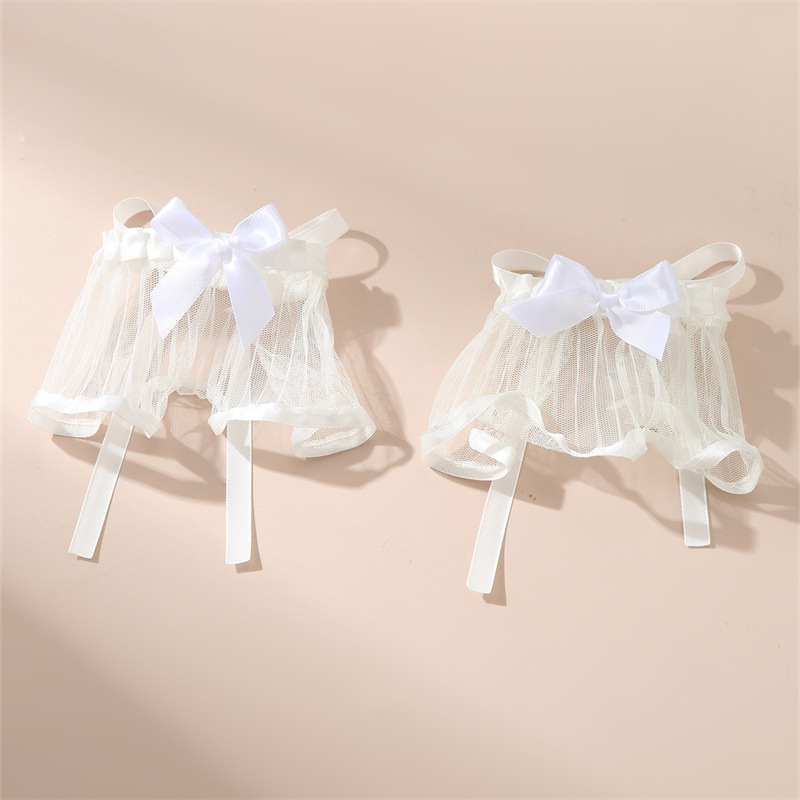 Dječji zvonasti rukavi s mašnicom, perlicama i plisiranom čipkom