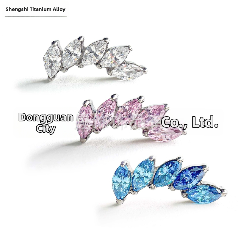 Pīrsinga auskari no titāna G23, slīpēta zirga acu forma ar cirkoniju, ģeometriska forma