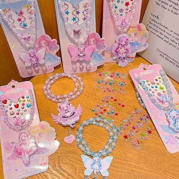 Ogrlica s perlicama u crtani stil s privjeskom princeze, ručno izrađeno, miješani materijali, Serija Princeza