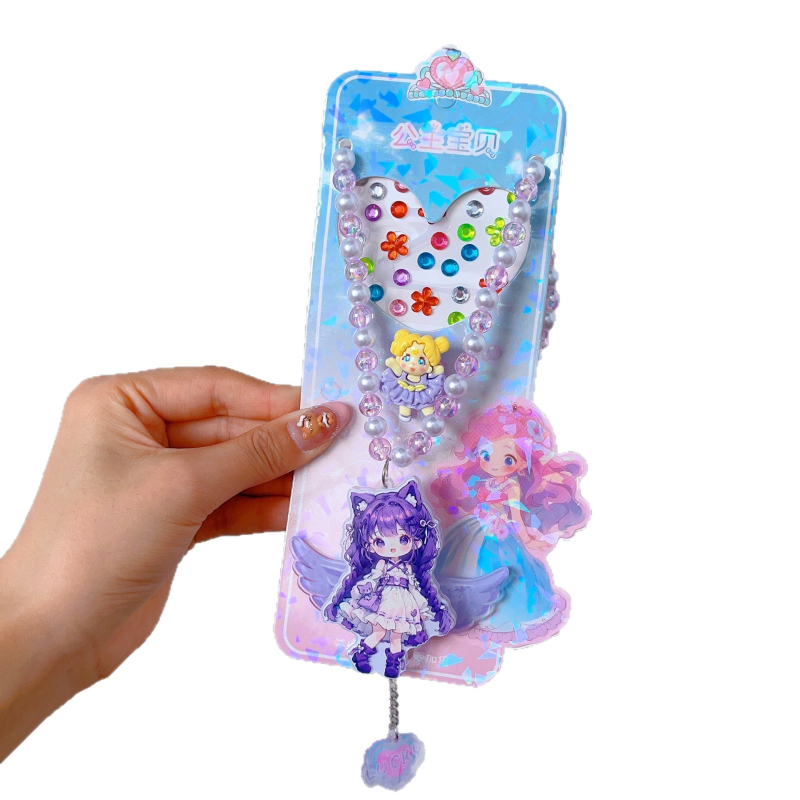 Ogrlica s perlicama u crtani stil s privjeskom princeze, ručno izrađeno, miješani materijali, Serija Princeza