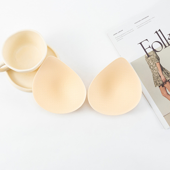 Подложка за бюст за спортни горнища и йога потник (Материал: спонж; Форма: водно капче; Дебелина: тънка; Стил: осем отвора; Функция: без следи)