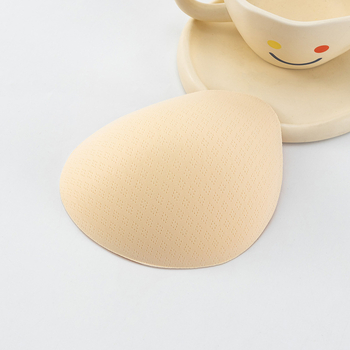 Подложка за бюст за спортни горнища и йога потник (Материал: спонж; Форма: водно капче; Дебелина: тънка; Стил: осем отвора; Функция: без следи)