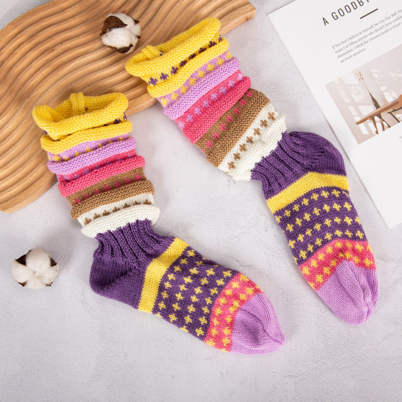 Ежедневни чорапи с дълъг маншон, райета в етнически стил, 80–90% полиестер, антихлъзгащи, попиване на пот и дезодориране, есенно-зимни