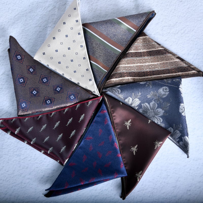 Zsebkendő zakókhoz Jacquard csíkos mintával, poliészter szál, poliészter bélés, magas minőségű stílus