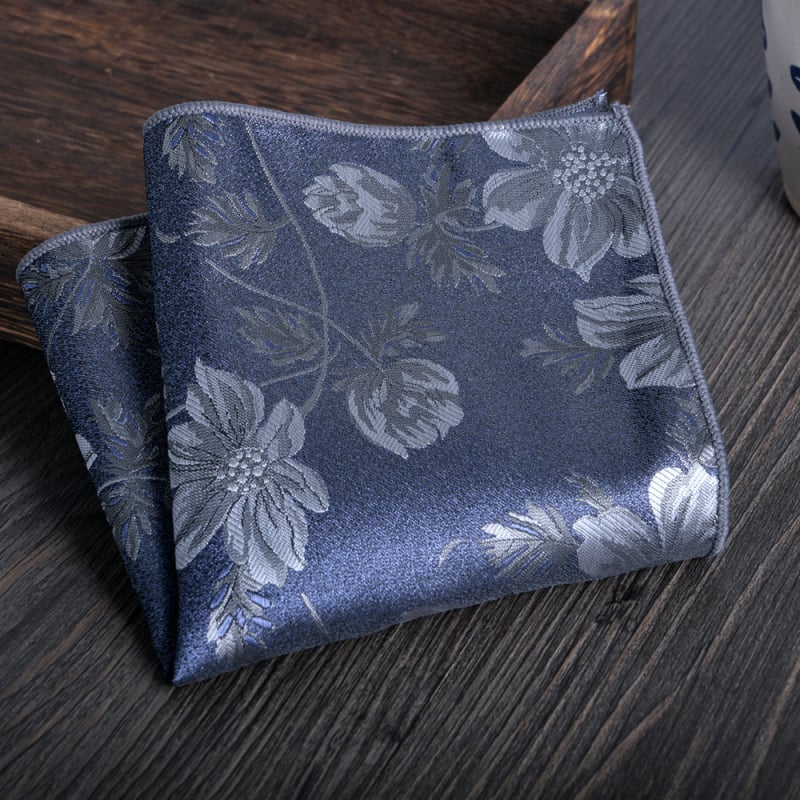 Zsebkendő zakóhoz, magas minőségű, Jacquard szövés, poliészter fonal, csíkos minta, poliészter bélés