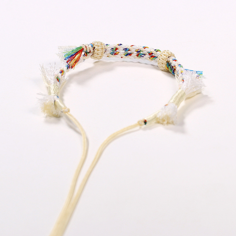 DIY плитена гривна от конци — ръчно плетена, оригинален дамски дизайн, лято 2025