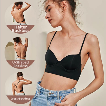 Krūšturis ar 3/4 krūti, plānas formētas kupas, aizmugurējais aizdare ar vienu rindu āķīšu, noņemamās dubultās siksnas, dziļš aizmugure bez šuvēm