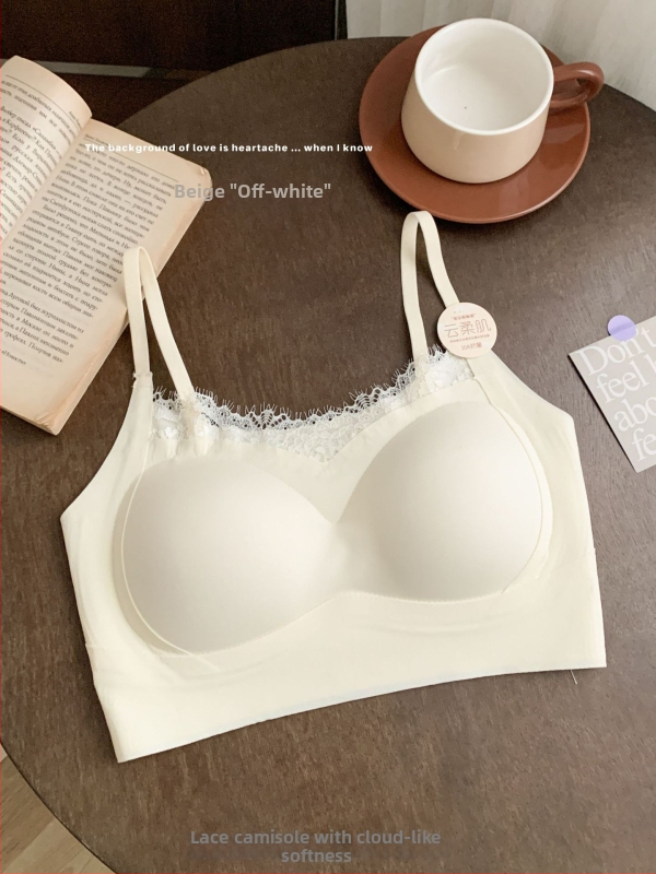 Bezšuvju krūšturis ar 3/4 kausiem, vidēji formēti kausi ar putu kausu nodom, fiksētas plecu siksnas