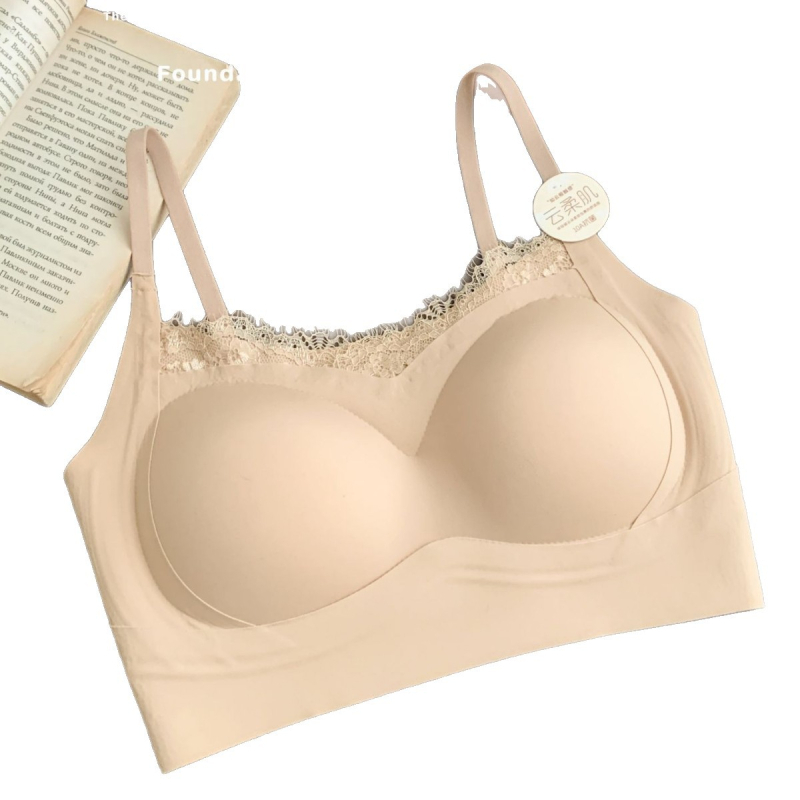 Bezšuvju krūšturis ar 3/4 kausiem, vidēji formēti kausi ar putu kausu nodom, fiksētas plecu siksnas