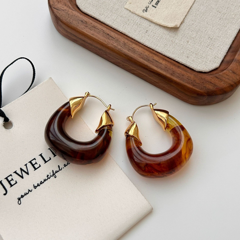 Naušnice od živice - geometrijski oblik, injekcijsko lijevanje, 925-srebrni postovi, lagani luksuzni stil