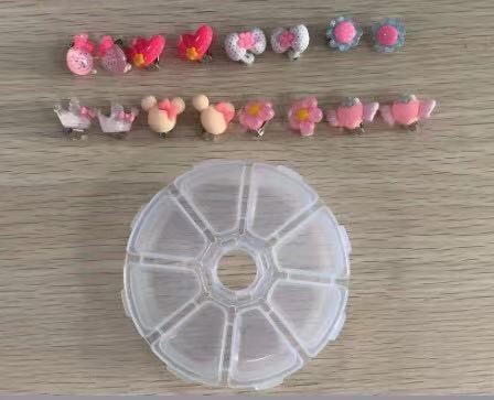 Resiinist laste kõrvarõngad – karikatuurne motiiv, 8 paari, eraldi pakend