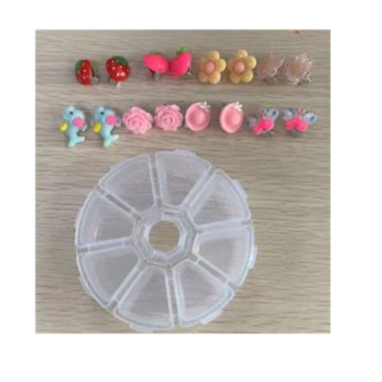 Resiinist laste kõrvarõngad – karikatuurne motiiv, 8 paari, eraldi pakend