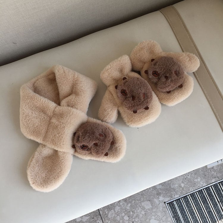 Pliušinis šalikas, minimalistinis stilius, šiltas, vienos spalvos raštas, žiemos sezonai