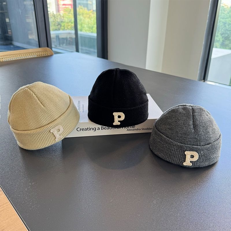 Pletena dječja kapa, kupolasti vrh, bez obruba, akril 81–95%, zima, za 6–12 mjeseci