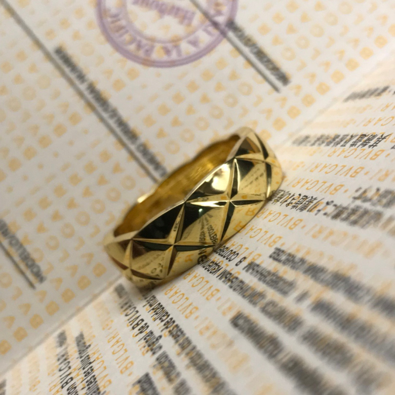 Prsten od legure s pozlaćivanjem 18K, rhombus mrežni dizajn, CNC ugravirano, Seiko završna obrada, unisex